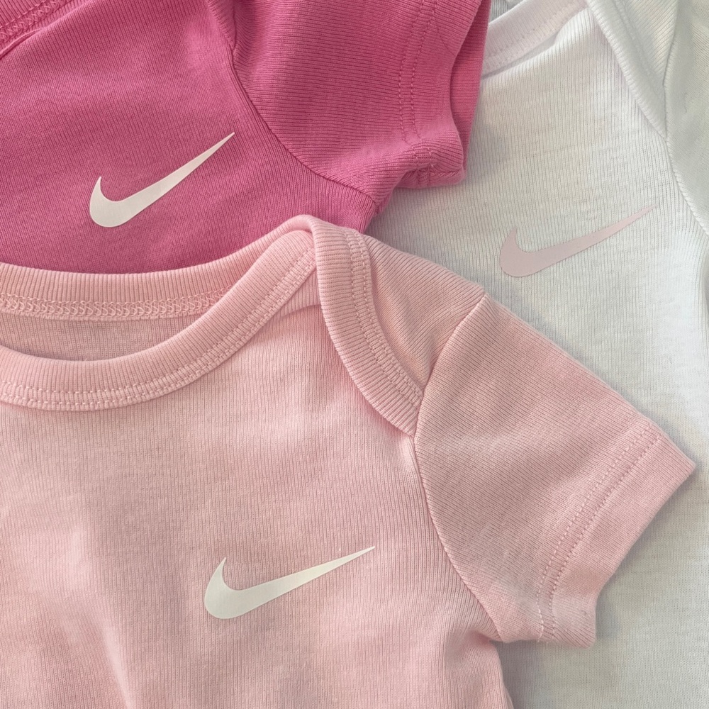 Nike Baby Girls 3-Pack Short Sleeve Bodysuits - Light Pink, Hot Pink, White